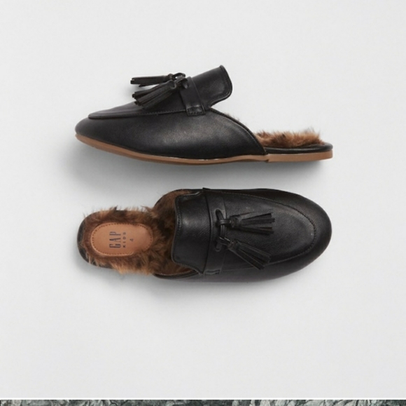 GAP | Shoes | Nwt Gap Kids Black Fauxfur Tassel Mules Size 2 | Poshmark